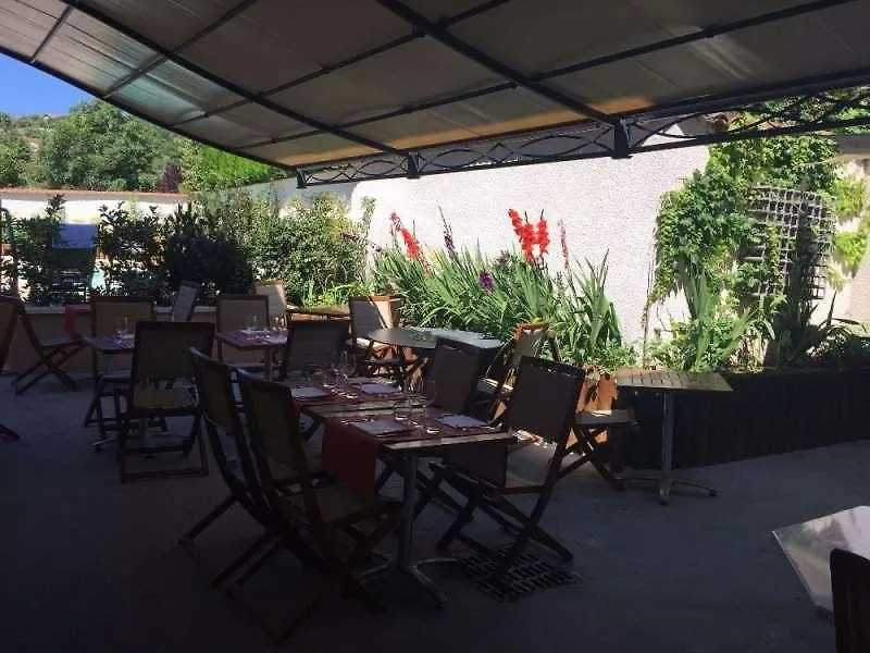 Le Place Neuve Brullioles